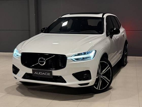 VOLVO XC60 2.0 T8 HYBRID R-DESIGN AWD GEARTRONIC VOLVO XC60 2.0 T8 HYBRID R-DESIGN AWD GEARTRONIC